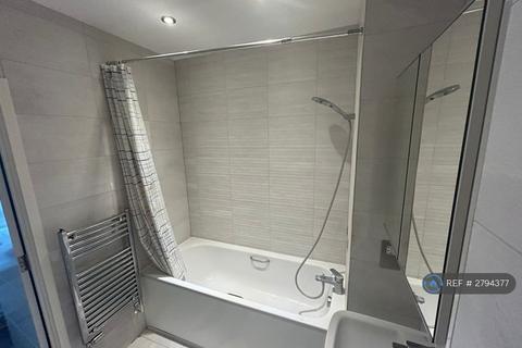 2 bedroom flat to rent, Wallace House, Harrow, HA1