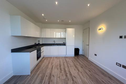 2 bedroom apartment to rent, Leat House, Overbridge Square, Newbury