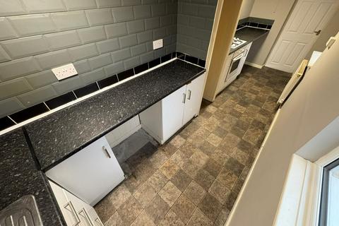 3 bedroom terraced house to rent, Meath Street, Middlesbrough, TS1