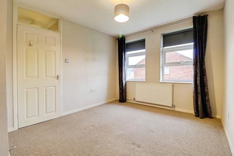 1 bedroom flat to rent, Hazelwood, Benfleet, SS7