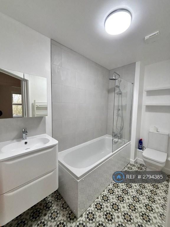 Family Barhroom