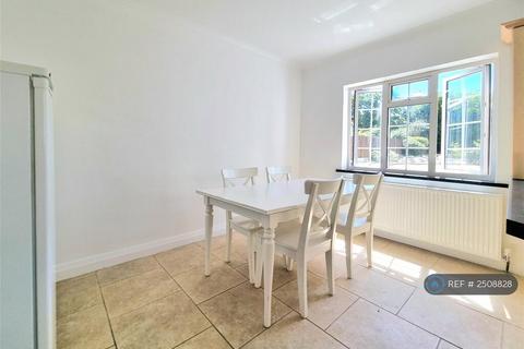 undefined, Alexandra Crescent, Bromley, BR1