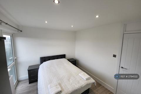 undefined, Crown Road, Sutton, SM1