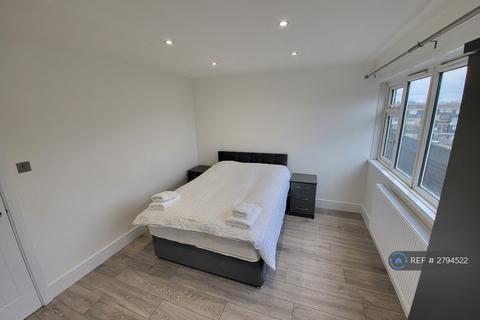 undefined, Crown Road, Sutton, SM1