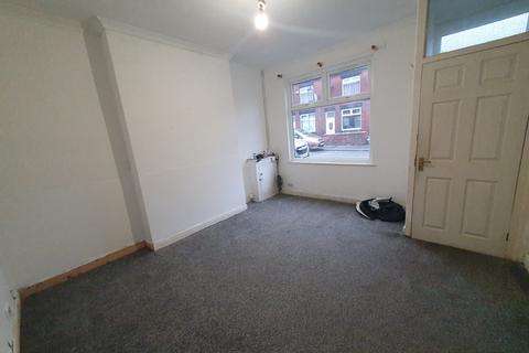 2 bedroom terraced house to rent, Longfield Road, Bolton