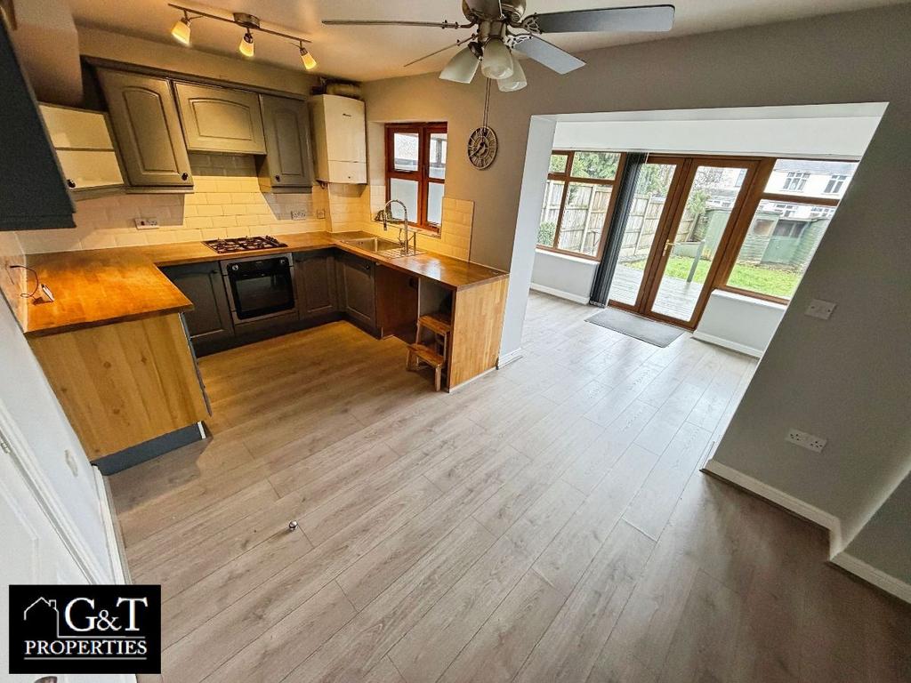 Kitchen/Dining/Conservatory