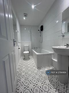 2 bedroom terraced house to rent, Handsworth Walk, Southport, PR8