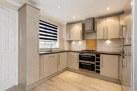 2 bedroom end of terrace house to rent, Archers, Harlow, Essex, CM19