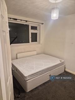 undefined, Pinewood Park, Farnborough, GU14