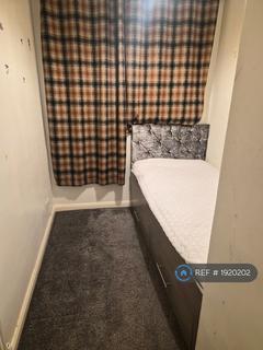 undefined, Pinewood Park, Farnborough, GU14