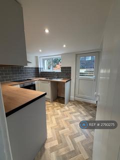 2 bedroom terraced house to rent, Butt Road, Colchester, CO3