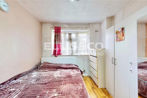 2 bedroom apartment for sale, Poplar Grove, Wembley, HA9