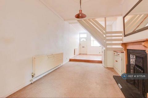 3 bedroom terraced house to rent, Avenue Road Extension, Leicester, LE2