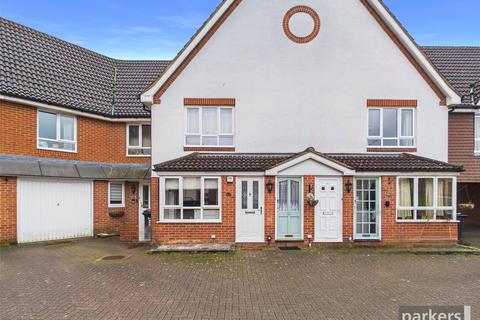 2 bedroom maisonette for sale, Hartigan Place, Reading RG5