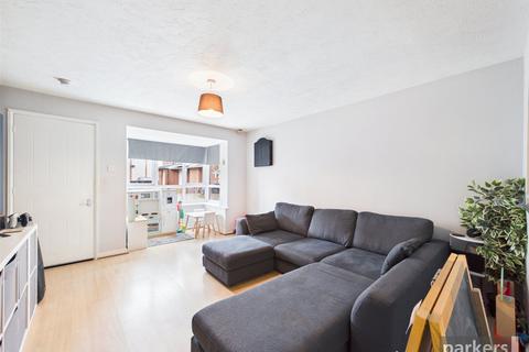 2 bedroom maisonette for sale, Hartigan Place, Reading RG5