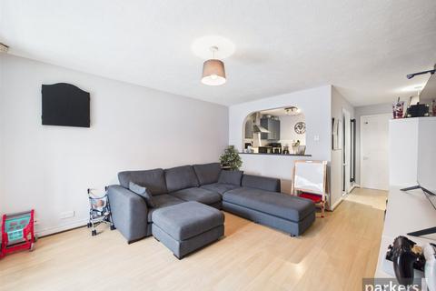 2 bedroom maisonette for sale, Hartigan Place, Reading RG5