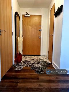2 bedroom flat to rent, London, London, SE25
