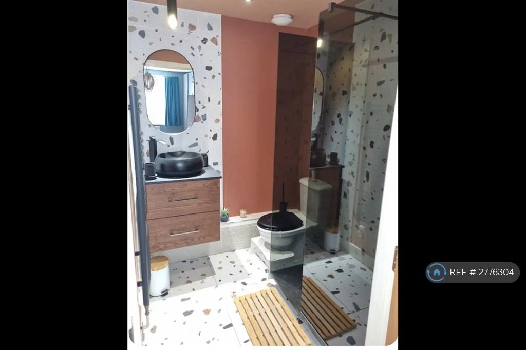 Ensuite Bathroom