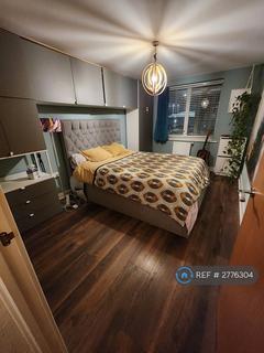 2 bedroom flat to rent, London, London, SE25