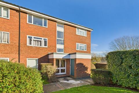 1 bedroom flat for sale, Bellfield, Forestdale, Croydon