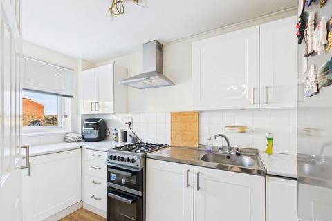 1 bedroom flat for sale, Bellfield, Forestdale, Croydon