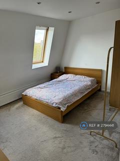 1 bedroom in a house share to rent, Oxford Gardens, London, W10