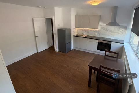 undefined, Ballards Lane, London, N3