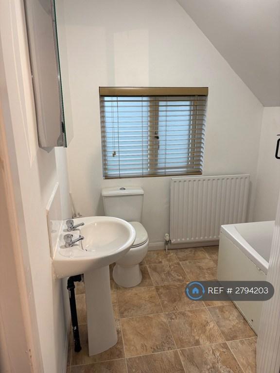 Upstairs Bathroom