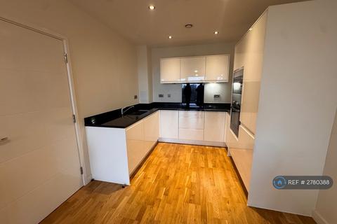 1 bedroom flat to rent, Altitude Point, London, N8