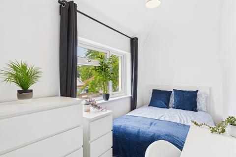 6 bedroom house share to rent, Mottram Close