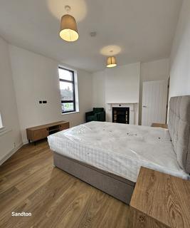 2 bedroom apartment to rent, Station Way, London SW17