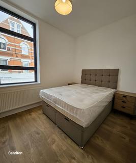 2 bedroom apartment to rent, Station Way, London SW17
