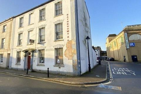 Retail property (high street) for sale, 113 Boutport st Barnstaple EX31 1TD