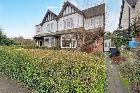 2 bedroom semi-detached house for sale, Avenue Road, Kenilworth