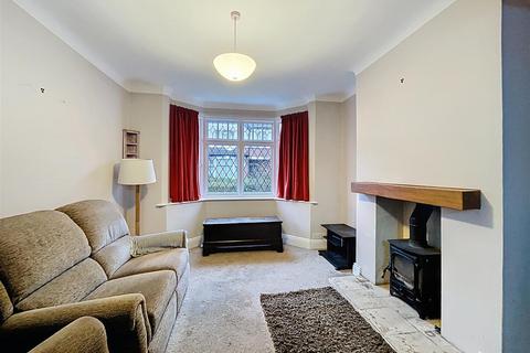 2 bedroom semi-detached house for sale, Avenue Road, Kenilworth