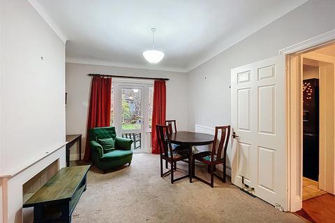 2 bedroom semi-detached house for sale, Avenue Road, Kenilworth