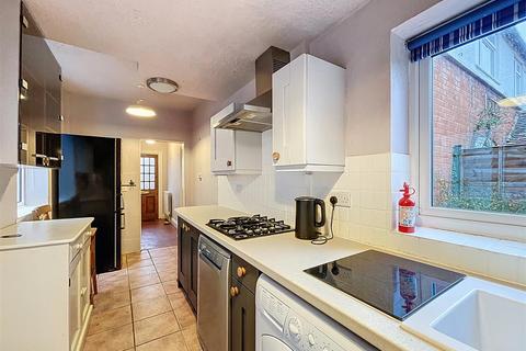 2 bedroom semi-detached house for sale, Avenue Road, Kenilworth