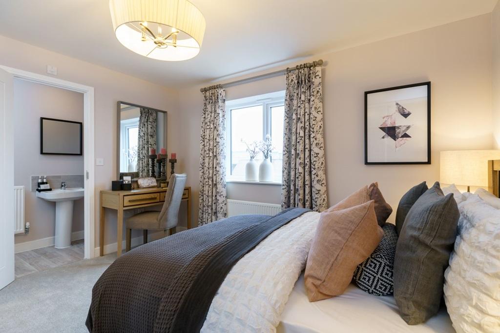 While featuring an en suite shower room