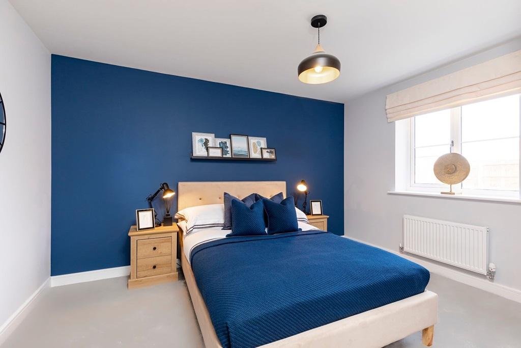 Guest bedroom or study - typical Taylor Wimpey...