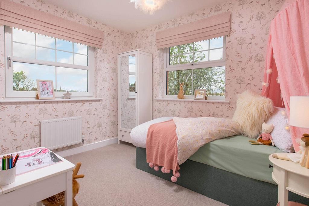 A third bedroom means you don't need to...