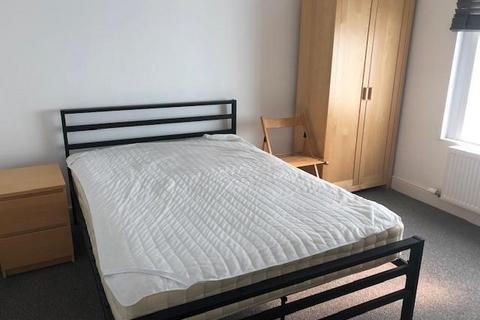 undefined, ROOM IN HOUSE SHARE - Alfred Street Gloucester