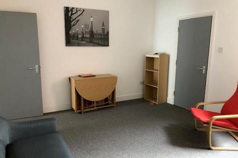 undefined, ROOM IN HOUSE SHARE - Alfred Street Gloucester