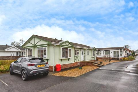 2 bedroom park home for sale, Whitfield Close, Warminster, BA12