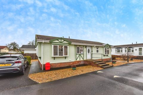 2 bedroom park home for sale, Whitfield Close, Warminster, BA12