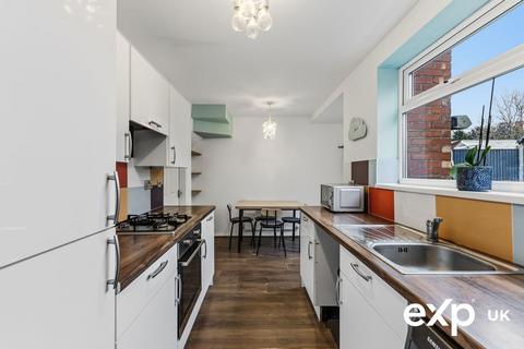 3 bedroom semi-detached house for sale, Crampton Avenue, Mansfield NG18