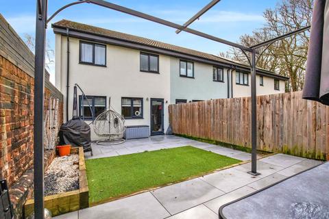 3 bedroom end of terrace house for sale, St. Lucia Park, Bordon GU35