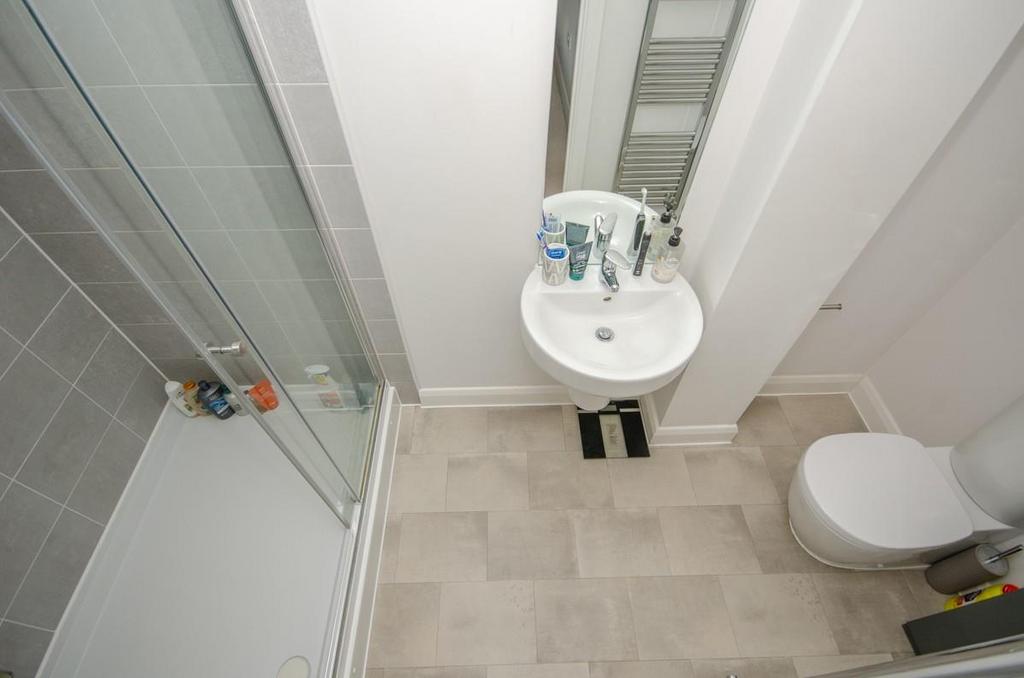 Ensuite.jpg