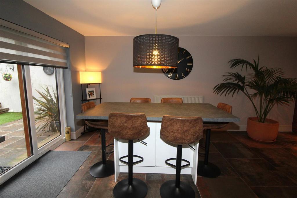 Open Plan Lounge/Dining Room