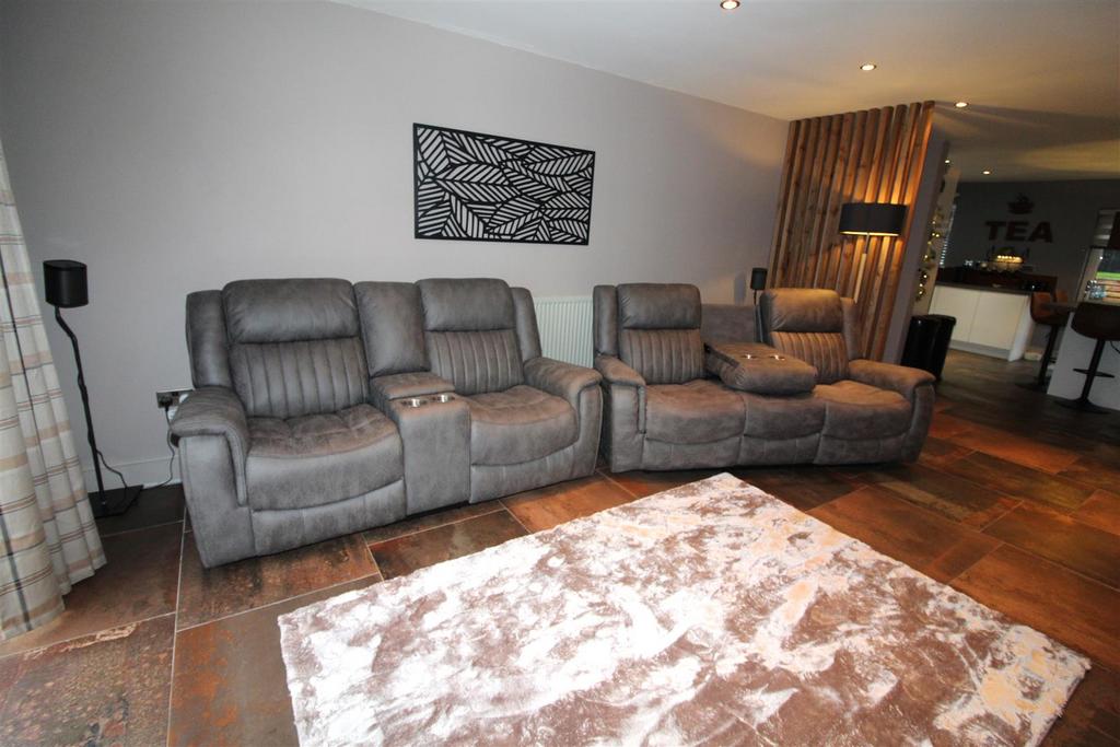 Open Plan Lounge/Dining Room