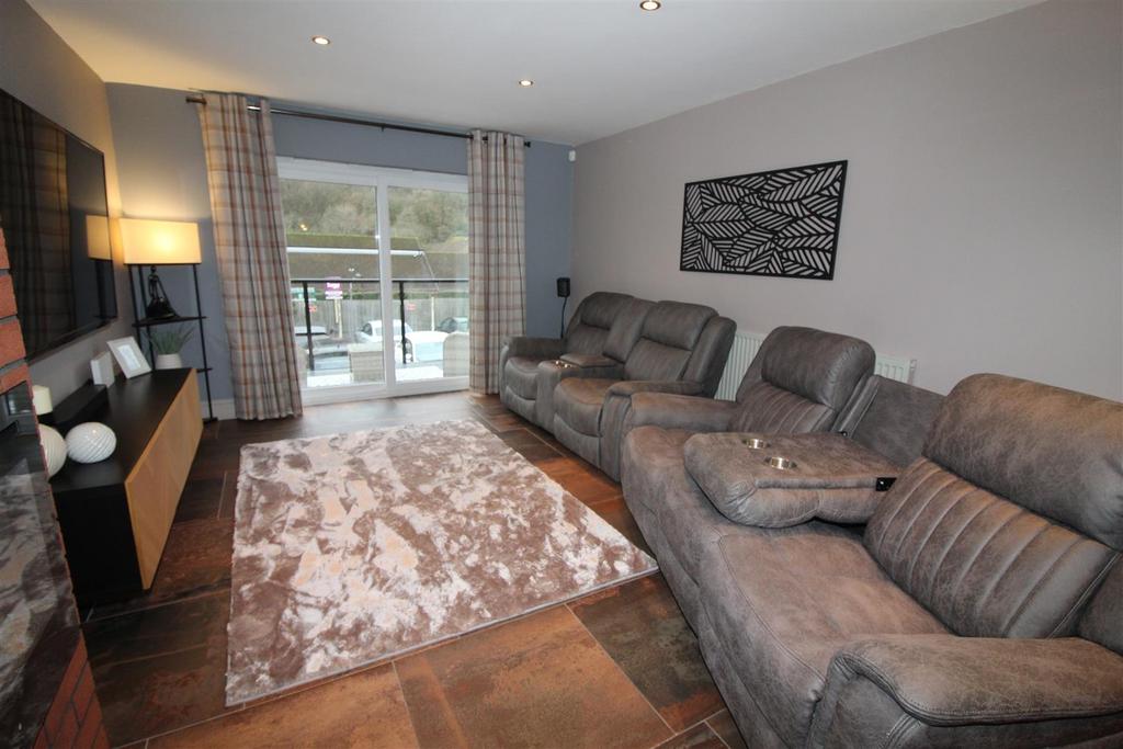 Open Plan Lounge/Dining Room